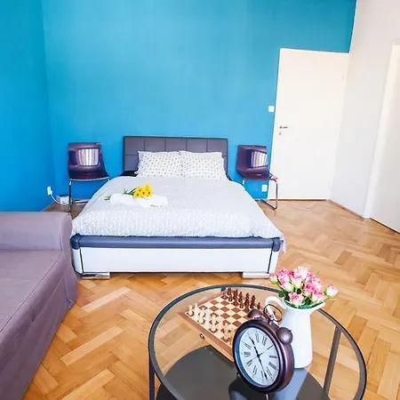 City Center Modern Apartments